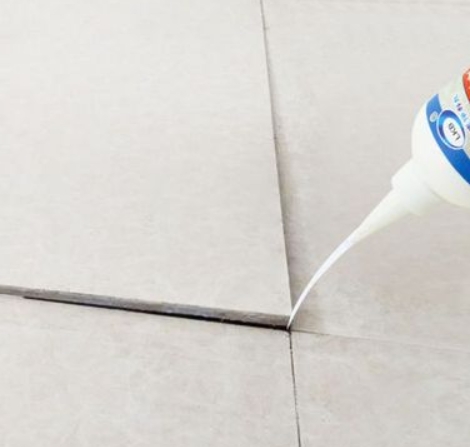 平潭瓷砖空鼓维修公司分享卫生间瓷砖脱落的原因可能有以下几点